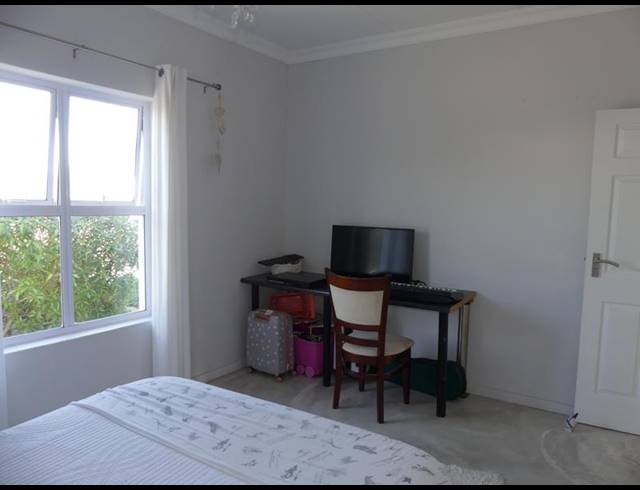 3 BEDROOM HOUSE FOR SALE IN SHELLEY POINT